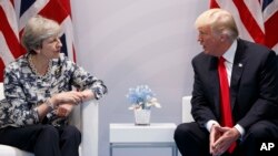 M. Trump va discuter avec Theresa May de la crise nord-coréenne, du conflit syrien et de l'accord sur le nucléaire iranien