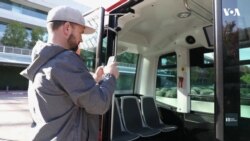 Автобус на автопілоті: у Каліфорнії випробовують технології майбутнього. Відео