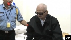 Nuon Chea, Brother No 2 of Khmer Rouge, expressed remorse at ECCC over what had happened in his regime, May 30, 2013.