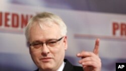 Ivo Josipović: 'Što se mene tiče, nema vojnih rješenja'