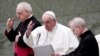 پاپ فرانسیس می‌گوید که حقوق مدنی باید از همجنس‌گرایان محافظت کند