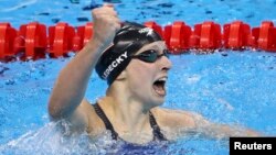 美國泳壇新秀萊德基星期日在里約奧運會上刷新了她自己創造的女子400米自由泳的世界紀錄。