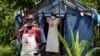 Deuil et angoisse à l'épicentre d'Ebola en Ouganda