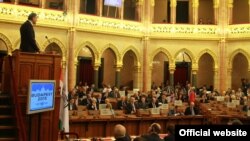 Predsjednik Skupštine Crne Gore Ranko Krivokapić obraća se Parlamentarnoj Skupštini NATO-a (skupština.me)