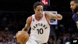 Le San Antonio Spur DeMar DeRozan, alors avec les Toronto Raptors, Auburn Hills, Michigan, le 28 février 2018
