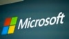 ARCHIVO - Logo de Microsoft en el Congreso Mundial de Telecomunicaciones 2023, en Barcelona, España.