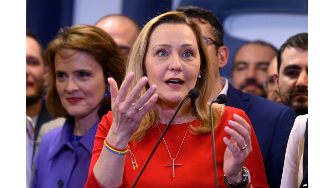 Romanya'yı Kurtarın Birliği (USR) adlı partiden Elena Lasconi oyların yaklaşık yüzde 18’ini aldı.