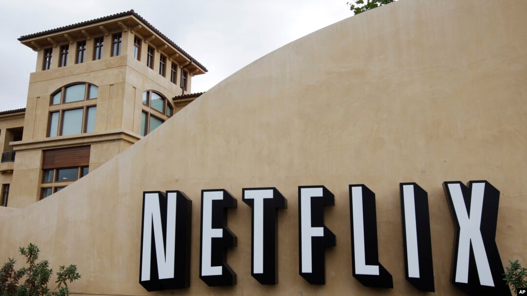 ARCHIVO- Sede de operaciones de Netflix en Los Gatos, California. 11/10/11. AP Foto/Paul Sakuma.