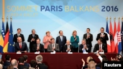 European leaders and leaders from Balkan nations met during a Balkan summit in Paris, July 4, 2016.