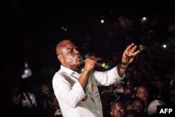 Democratic Republic of Congo joint opposition presidential candidate Martin Fayulu delivers a speech in front of his supporters in Beni, Dec. 5, 2018.