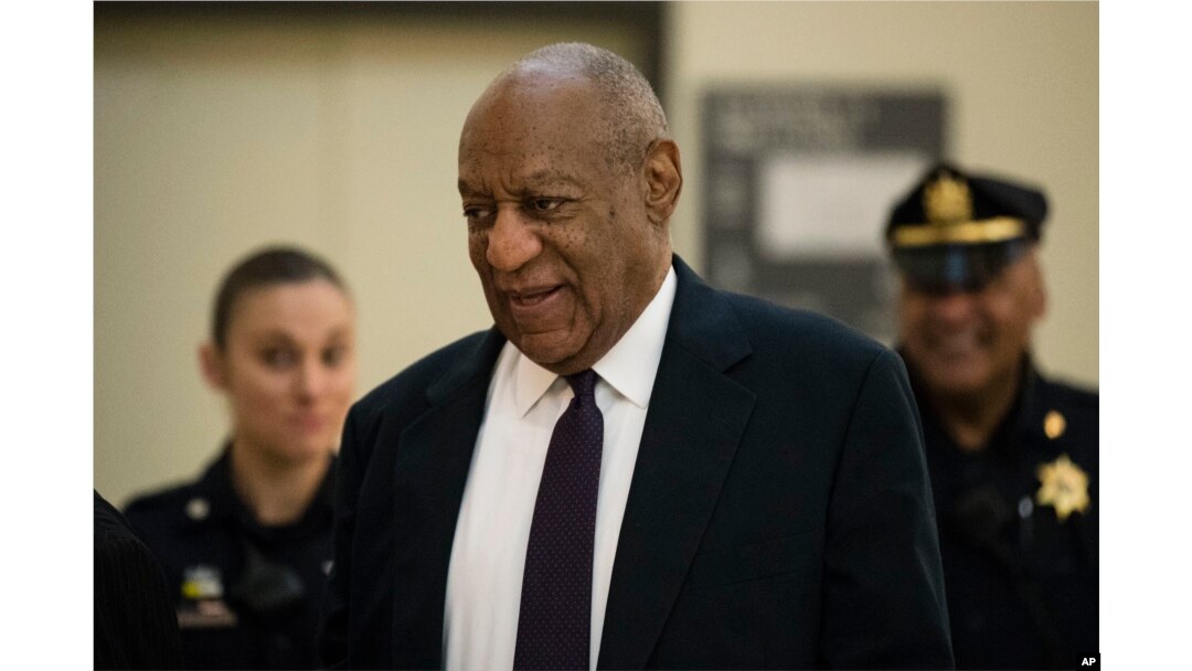 Bill Cosby walks to the courtroom during his sexual assault trial at the Montgomery County Courthouse in Norristown, Pa., June 6, 2017.