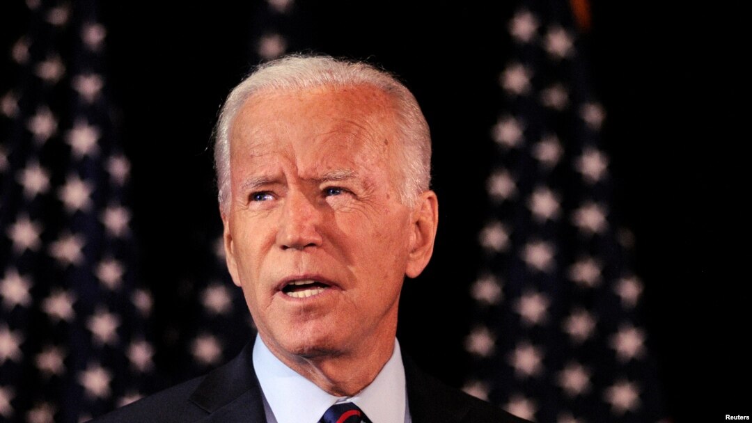 Former U.S. Vice President and Democratic presidential hopeful Joe Biden makes a statement during an event in Wilmington, Delaware, Sept. 24, 2019. 