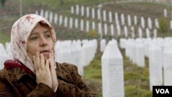 Makam ribuan warga muslim Bosnia yang menjadi korban pembantaian di Srebrenica tahun 1990-an.