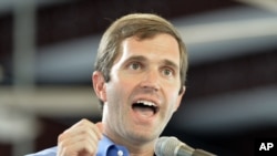 Le candidat démocrate Andy Beshear a remporté mardi l'élection au poste de gouverneur du Kentucky devant le républicain Matt Bevin.