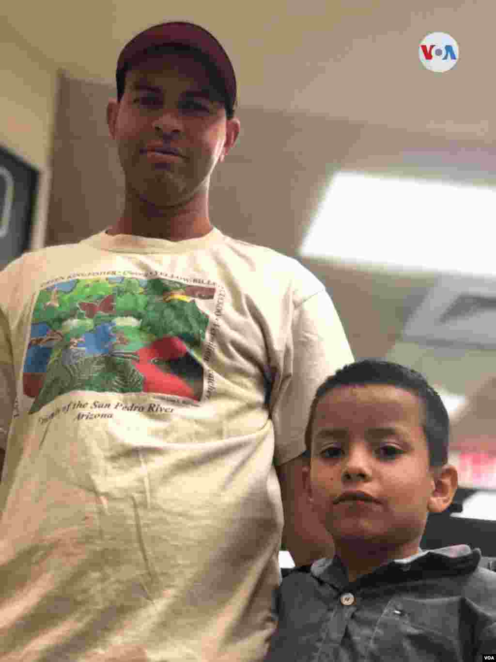 El hondureño Franklyn García, en proceso de asilo en EE.UU,&nbsp; salió de la custodia del Departamento de Seguridad Nacional, este lunes 8 de abril junto a su hijo de 7 años y su hermana, quien tiene una hija también de 7.