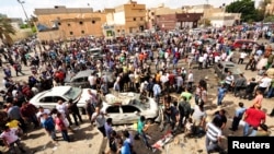 На месте взрыва в Бенгази, Ливия. 13 мая 2013 г.