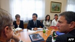 Potpredsednik Vlade za evropske integracije Bozidar Djelić na sastanku sa ambasadorima zemalja EU u Vladi Srbije, 29. septembra 2011.