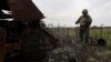Bivši pripadnik američkih Zelenih beretki uklanja nagazne mine u Ukrajini 