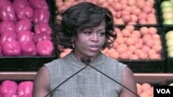 Michelle Obama, na press konferenciji u Wal-Martu u Washingtonu