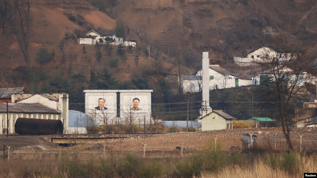 지난 4월 중국 단둥에서 바라본 북한 신의주.