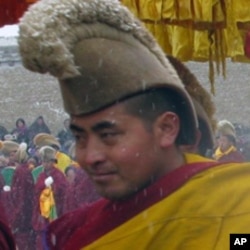 38-year-old Jamyang Palden self-immolated himself on Wednesday in Rebkong in Amdo.