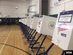 FILE - Voting booths at a polling station in Brighton Beach, Brooklyn, New York, April 19, 2016. (D. Schrier / VOA)