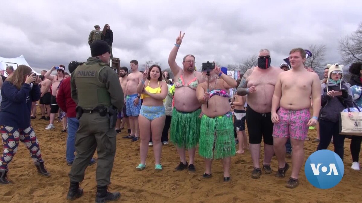 Maryland Town Hosts World's Largest Polar Bear Plunge for Charity