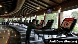  Diaspora Indonesia di AS memiliki mimpi-mimpi yang akan dilakukan pasca pandemi berakhir. Salah satunya adalah pergi ke gym. (Photo: REUTERS/Amit Dave)