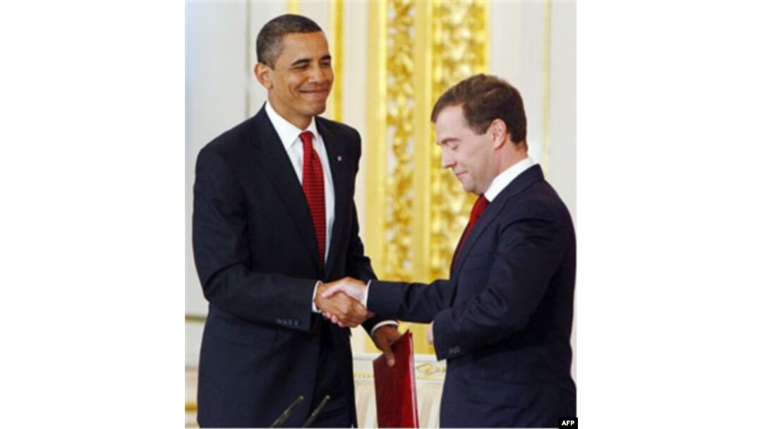 Rossiya prezidenti Dmitriy Medvedev AQSh rahbari Barak Obamani olqishlab, so’zining ustidan chiqadigan arbob deya maqtagan.