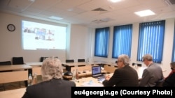 На переговорах в Грузии с участием личного представителя президента Евросовета Кристиана Даниэлсона. Март 2021