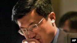 李录1999年在纽约六四十周年记者会上