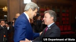 El secretario John Kerry se reunió con Santos en el Palacio de Nariño.