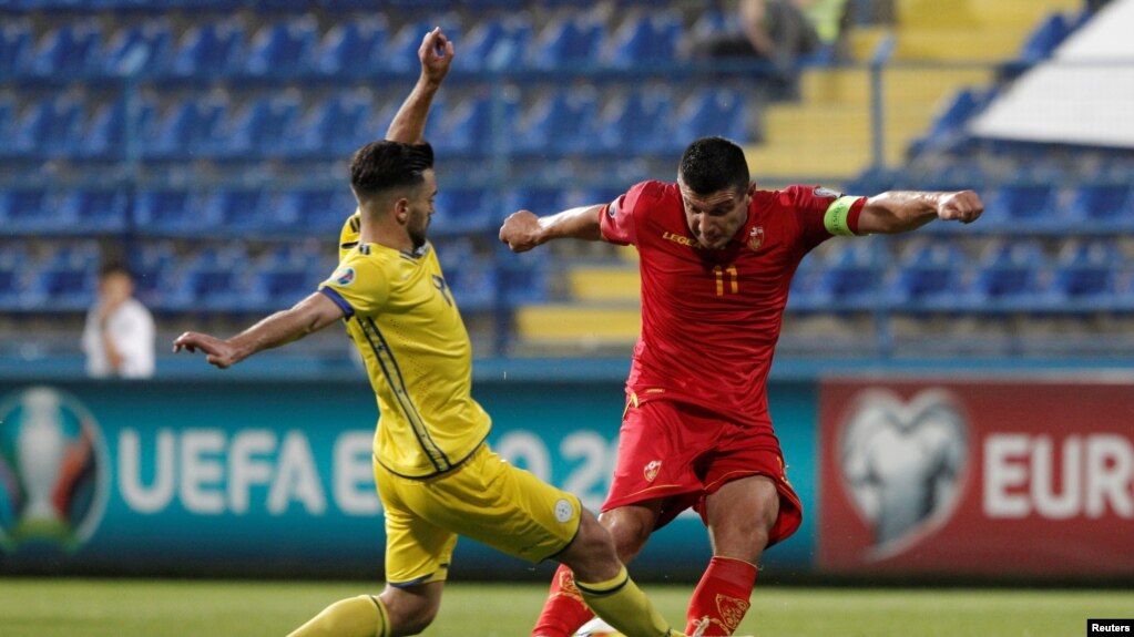 Ndeshja e futbollit Kosovë-Mali i Zi dhe trysnia politike