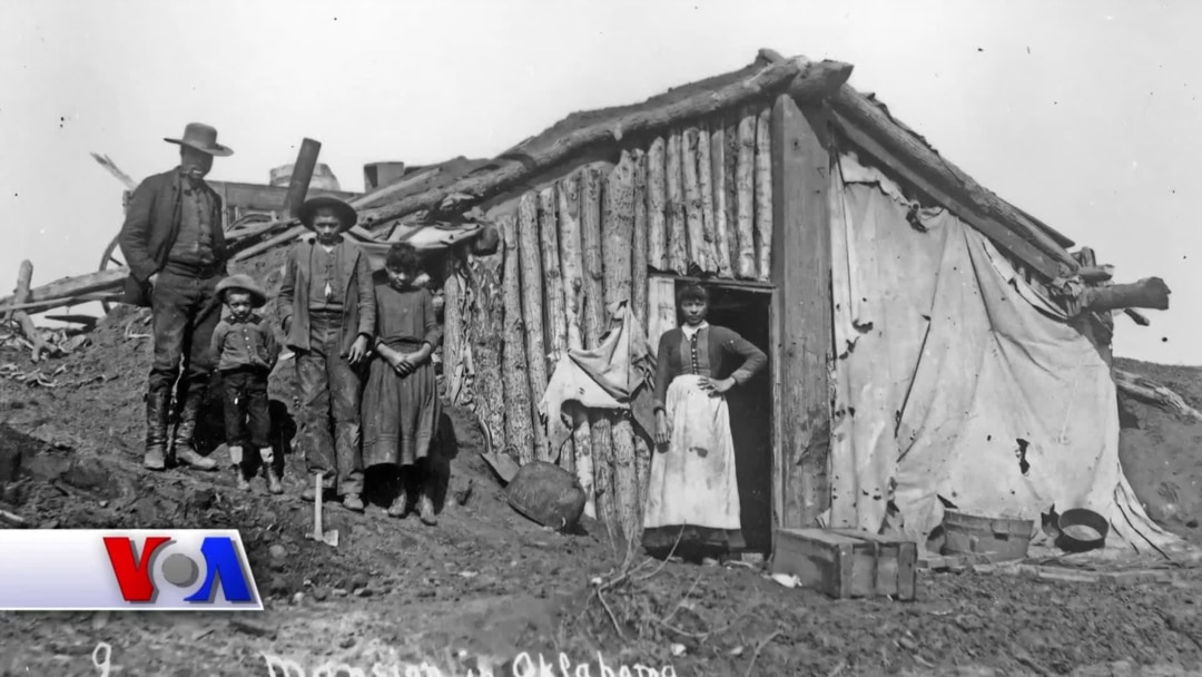 Obektlar bilan onanizm qilayotgan ayollarning fotosuratlari