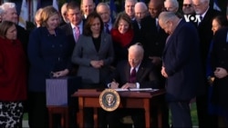 拜登總統簽署1萬億美元基礎設施法案