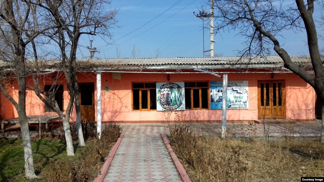 Novqat shaharchasida o'quv-ishlab chiqarish markaziga aylantirilgan sobiq masjid