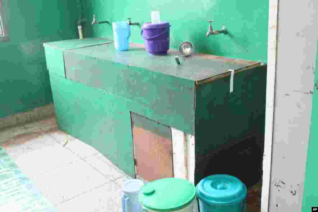 Banadir Hospital in Mogadishu, Somalia, 12 August 2011