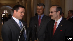 Kongresmenët Engel, Mek, thirrje për më shumë njohje