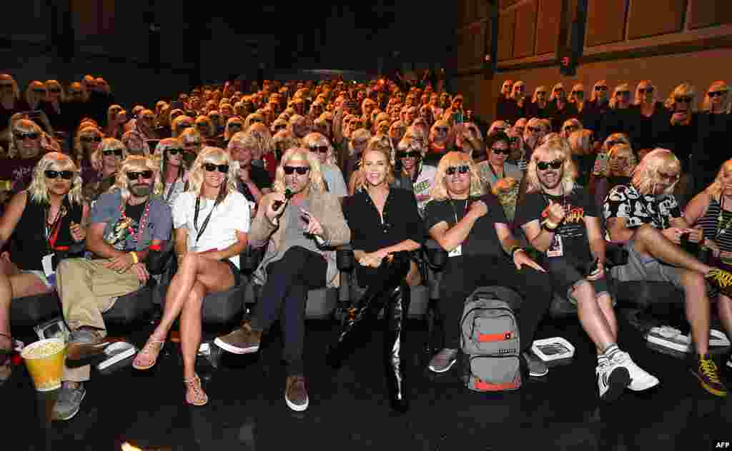 Actress Charlize Theron (center) attends the &quot;Atomic Blonde&quot; screening with Comic Con fans in San Diego, California, July 22, 2017.