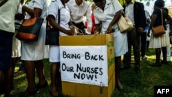 Vanamukoti vanoshanda mumakiriniki ekanzuru vanoti vari kudawo zvakare mihoro yavo yemakore adarika yavasina kupiwa.