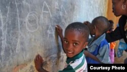 Zimbabwe pupils in a rural classroom