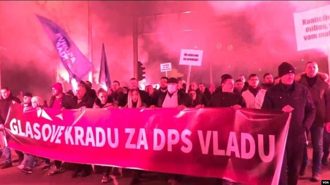 Protest protiv inicijative o izglasavanju nepovjerenja Vladi Crne Gore u Podgorici, 27. januara 2022.