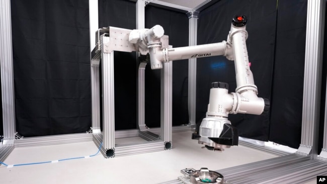 Brazo robótico del explorador lunar "Land Cruiser" de Toyota