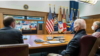 Na ovoj fotografiji koju je objavila Bijela kuća, predsjednik Joe Biden, u sredini, sastaje se virtuelno sa svojim timom za nacionalnu sigurnost i visokim zvaničnicima kako bi razgovarali o agresivnim akcijama Rusije prema Ukrajini, 22. januara 2022., u Camp Davidu, Md. 