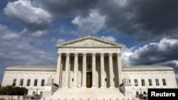 FILE PHOTO: U.S. Supreme Court building in Washington, U.S.