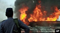 Палењето танкери на НАТО во Пакистан продолжува