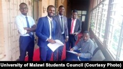 Some of students at the Zomba High Court seeking court injunction against the University of Malawi closure over protests about shortening the academic year to one semester. (Photo courtesy of University of Malawi Students Council)