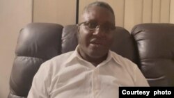 Chizvarwa cheZimbabwe VaPadmore Kufa, avo vari kuAustralia nemhuri yavo.