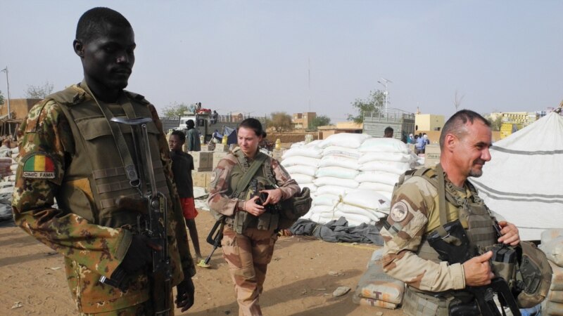 L'armée malienne annonce des opérations contre des 