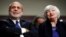 Los expresidentes de la Reserva Federal, Ben Bernanke y Janet Yellen, durante una ceremonia celebrada el 7 de noviembre de 2017.
